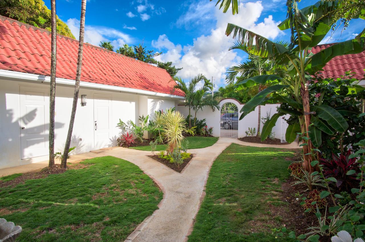 Sunspot Villa Runaway Bay Exterior photo